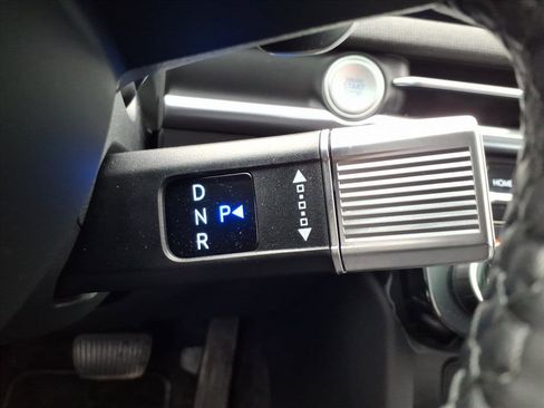 Certified 2026 Hyundai Tucson Limited image 18