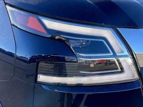 Used 2024 Nissan Armada SL w/ Captain's Chairs Package image 32