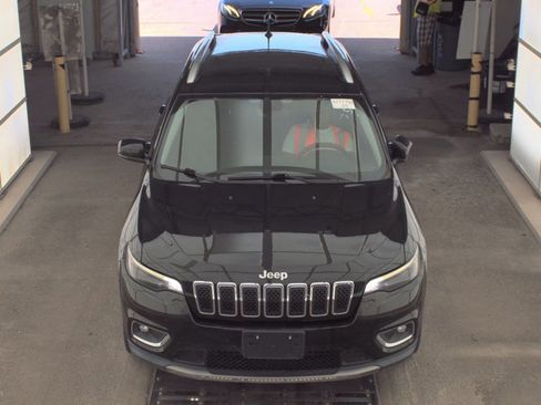 Used 2019 Jeep Cherokee Limited FWD image 9