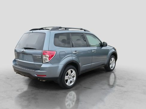 Used 2010 Subaru Forester 2.5X Premium AWD/4WD image 8