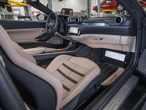 Certified 2023 Ferrari Portofino M RWD image 17