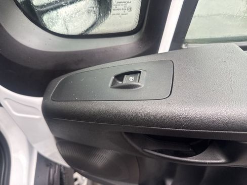 Used 2024 RAM ProMaster 2500 FWD image 32