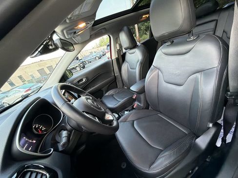 Used 2018 Jeep Compass Limited w/ Navigation Group AWD/4WD image 15