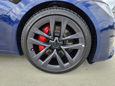 Used 2021 Tesla Model S Plaid image 28