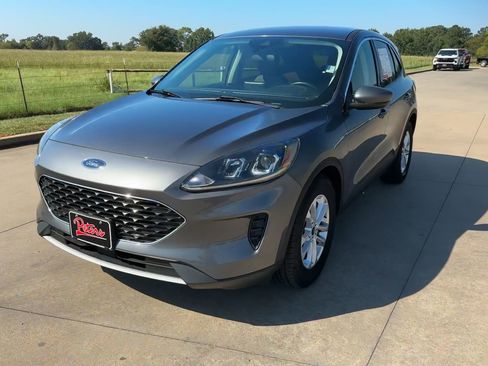 Used 2021 Ford Escape SE w/ Convenience Package image 4