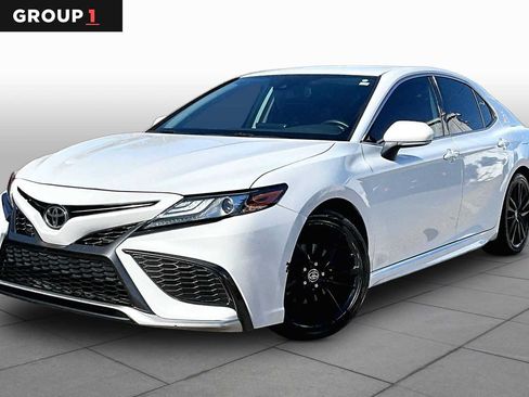 Used 2021 Toyota Camry XSE FWD image 1