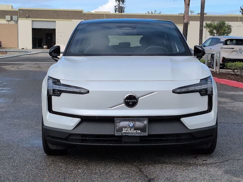 Used 2025 Volvo EX30 Ultra w/ Protection Package Premier image 3