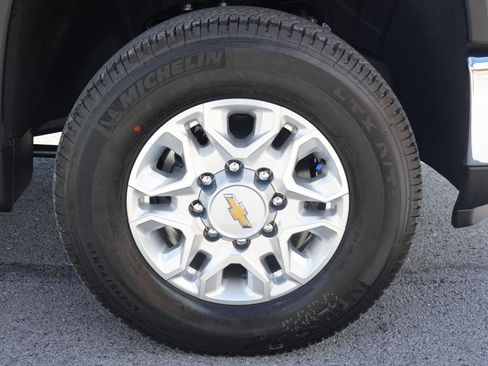 New 2025 Chevrolet Silverado 2500 LTZ w/ LTZ Premium Package image 12