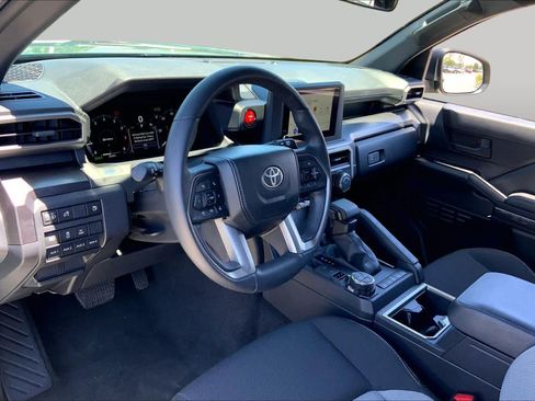 Used 2025 Toyota 4Runner TRD Off-Road AWD/4WD image 17