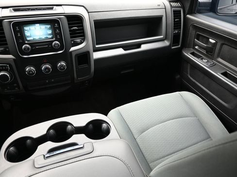 Used 2016 RAM 1500 Express w/ Black Ram 1500 Express Group AWD/4WD image 38