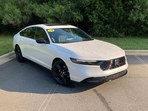 Used 2024 Honda Accord Sport image 1