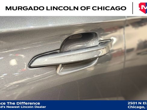 Used 2023 Lincoln Aviator 2WD w/ Premium Package image 18