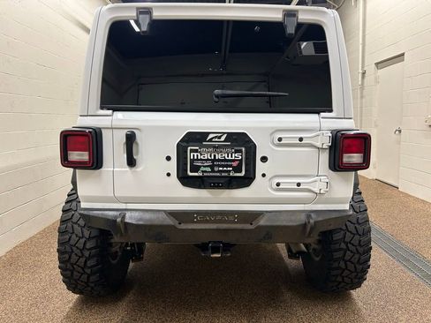 Used 2023 Jeep Wrangler Unlimited Sport AWD/4WD image 3