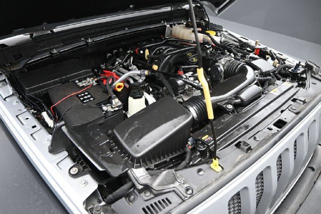 Used 2023 Jeep Wrangler Unlimited Sport AWD/4WD image 39