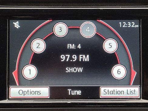 Used 2015 Volkswagen Eos Executive image 25