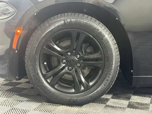 Used 2019 Dodge Charger SXT image 38