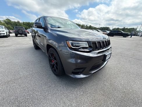 Used 2021 Jeep Grand Cherokee SRT AWD/4WD image 7