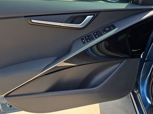 New 2026 Kia Niro Wind FWD image 18