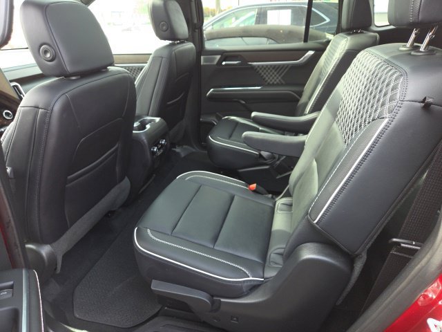 Used 2024 GMC Acadia Denali AWD/4WD image 18