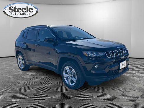 Used 2023 Jeep Compass Latitude w/ Convenience Group image 7