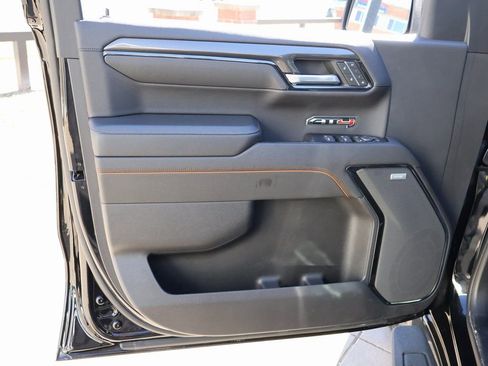 Used 2022 GMC Sierra 1500 AT4 w/ AT4 Premium Package image 28