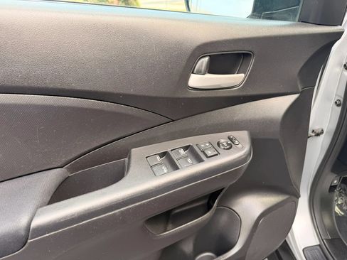 Used 2016 Honda CR-V LX image 18