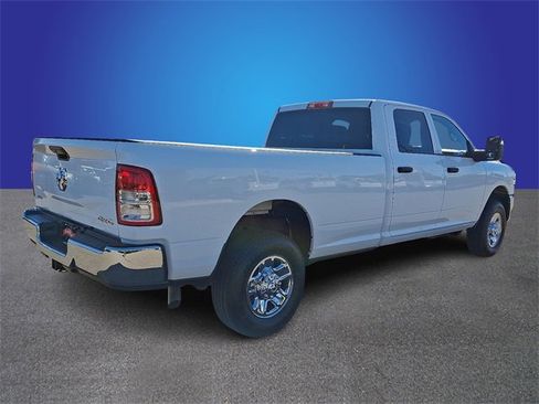 Used 2023 RAM 2500 Tradesman w/ Chrome Appearance Group image 4