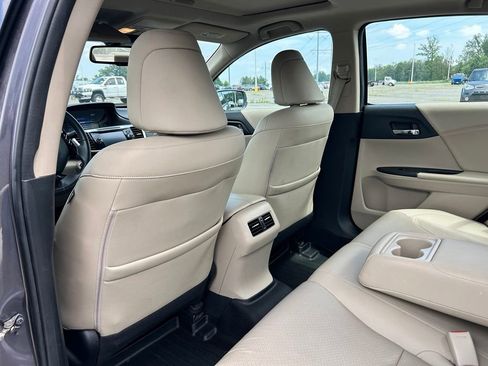 Used 2015 Honda Accord EX-L image 17