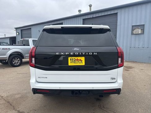 Used 2025 Ford Expedition Active image 6