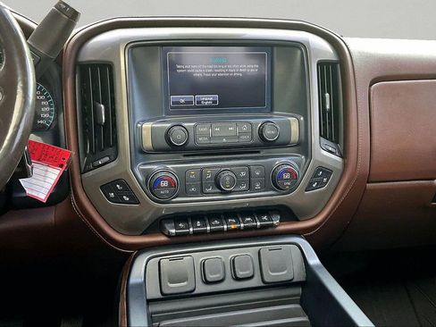 Used 2018 Chevrolet Silverado 1500 High Country AWD/4WD image 10