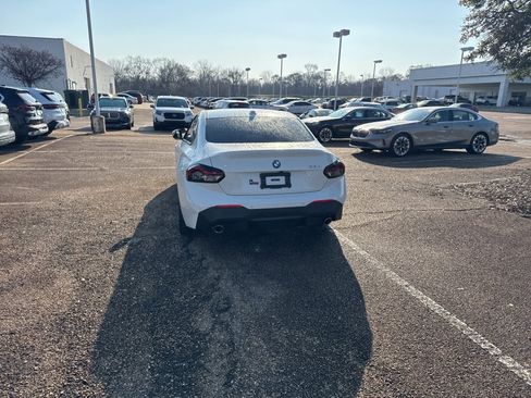 Used 2024 BMW 230i Coupe w/ Premium Package image 6