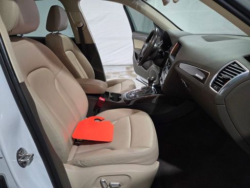 Used 2016 Audi Q5 2.0T Premium Plus w/ Technology Package image 9