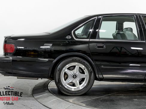 Used 1996 Chevrolet Impala SS RWD image 40