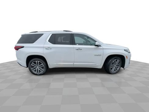 Certified 2023 Chevrolet Traverse High Country AWD/4WD image 9