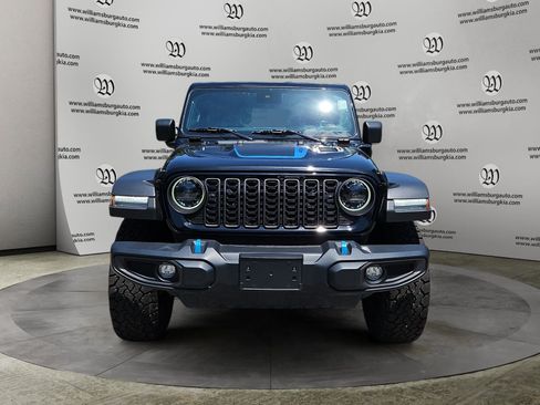 Used 2024 Jeep Wrangler Unlimited Rubicon 4xe AWD/4WD image 8