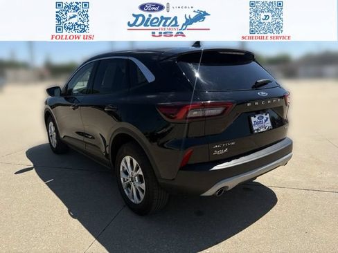 Certified 2024 Ford Escape ST-Line w/ Tech Pack #1 AWD/4WD image 3