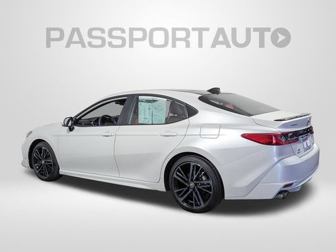 Used 2026 Toyota Camry XSE AWD/4WD image 3