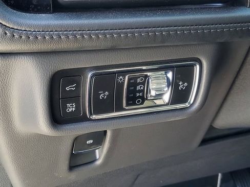 Certified 2023 Lincoln Nautilus Reserve image 13