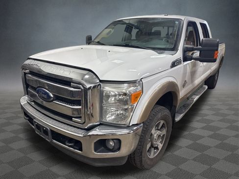 Used 2013 Ford F350 Lariat w/ Lariat Interior Pkg image 3