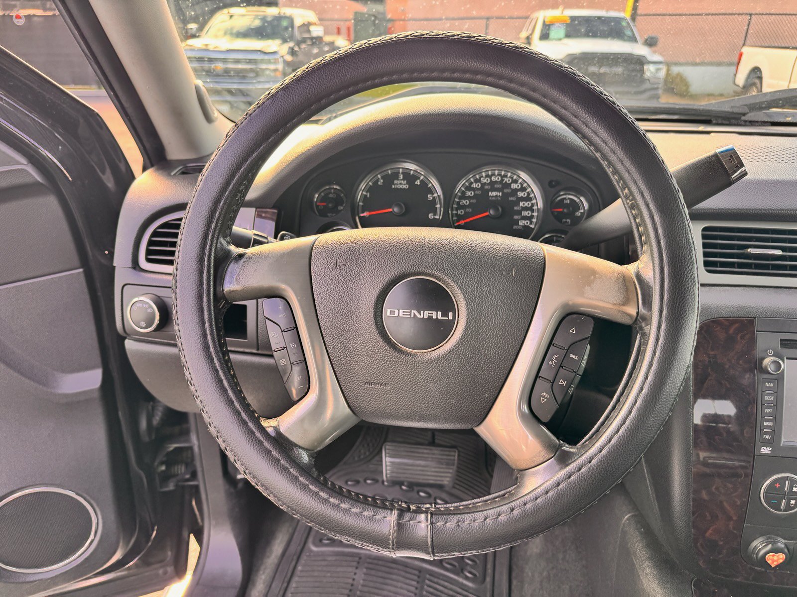 Used 2013 GMC Sierra 1500 Denali w/ LPO, On The Job Package AWD/4WD image 14