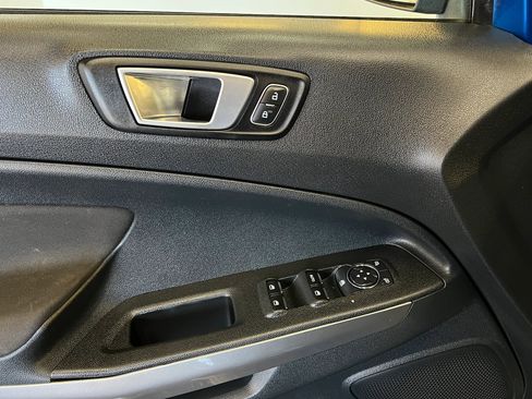 Used 2018 Ford EcoSport SE AWD/4WD image 13