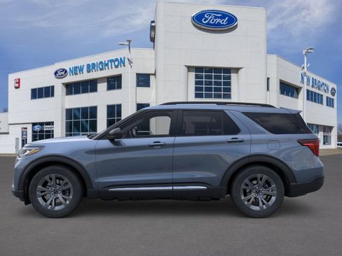 New 2025 Ford Explorer Active w/ Active Comfort Package image 3