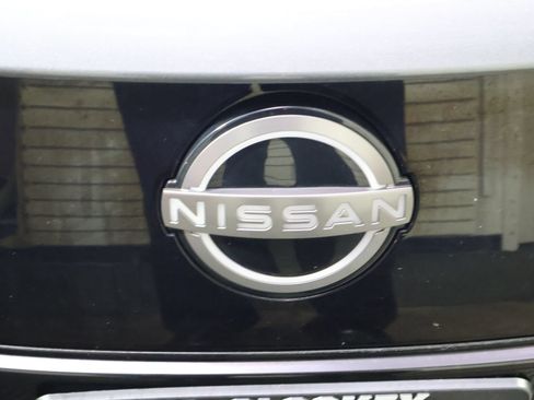 Used 2025 Nissan Leaf S FWD image 17