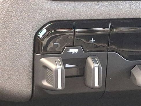 Used 2023 RAM 3500 Tradesman w/ Chrome Appearance Group image 23