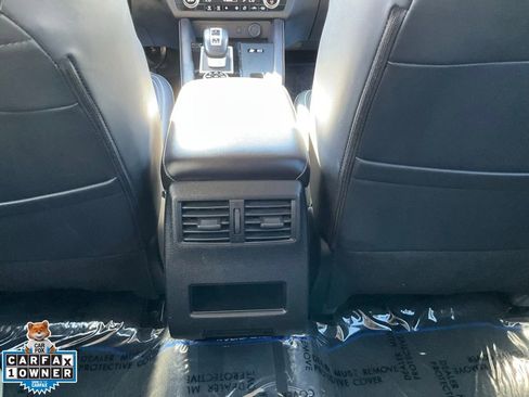 Used 2024 Mitsubishi Outlander SE image 39