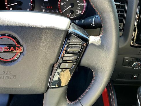 Used 2023 Nissan Frontier PRO-4X w/ Technology Package image 23