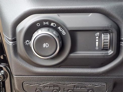 New 2025 Jeep Wrangler Sahara image 22