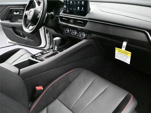 Certified 2025 Acura ADX A-Spec image 21