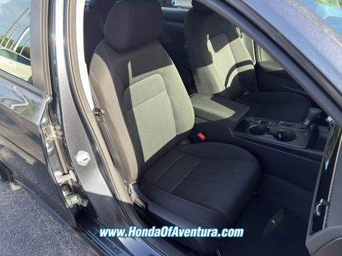 Certified 2023 Honda Civic LX image 9