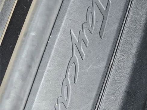 Used 2023 Porsche Taycan w/ Premium Package image 12